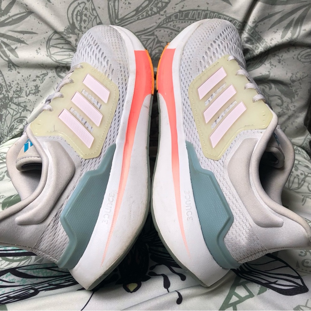 ADIDAS BOUNCE PERFORMANCE
EQ21 RUN RUNNING SHOES SIZE 8 - Picture 2 of 10